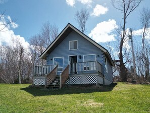 Exterior - Serene Cove Retreat Blue Cottage-overseeing beautiful Montague River and and peaceful harbor (Montague)