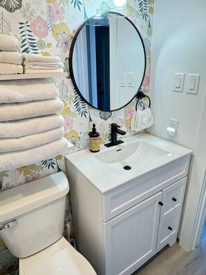 Bathroom - Serene Cove Retreat Blue Cottage-overseeing beautiful Montague River and and peaceful harbor (Montague)