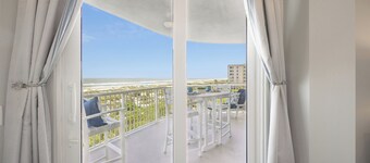 Ocean Place 84 Luxury Condo next to the Ritz Carlton