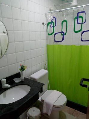 Free toiletries, towels, soap, toilet paper - Pousada e Restaurante do Recreio (RIO DE JANEIRO)
