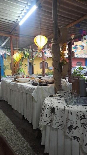 Outdoor dining - Pousada e Restaurante do Recreio (RIO DE JANEIRO)