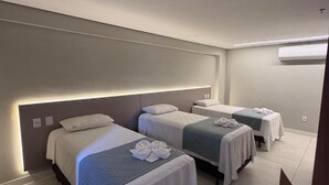 Kamar Triple