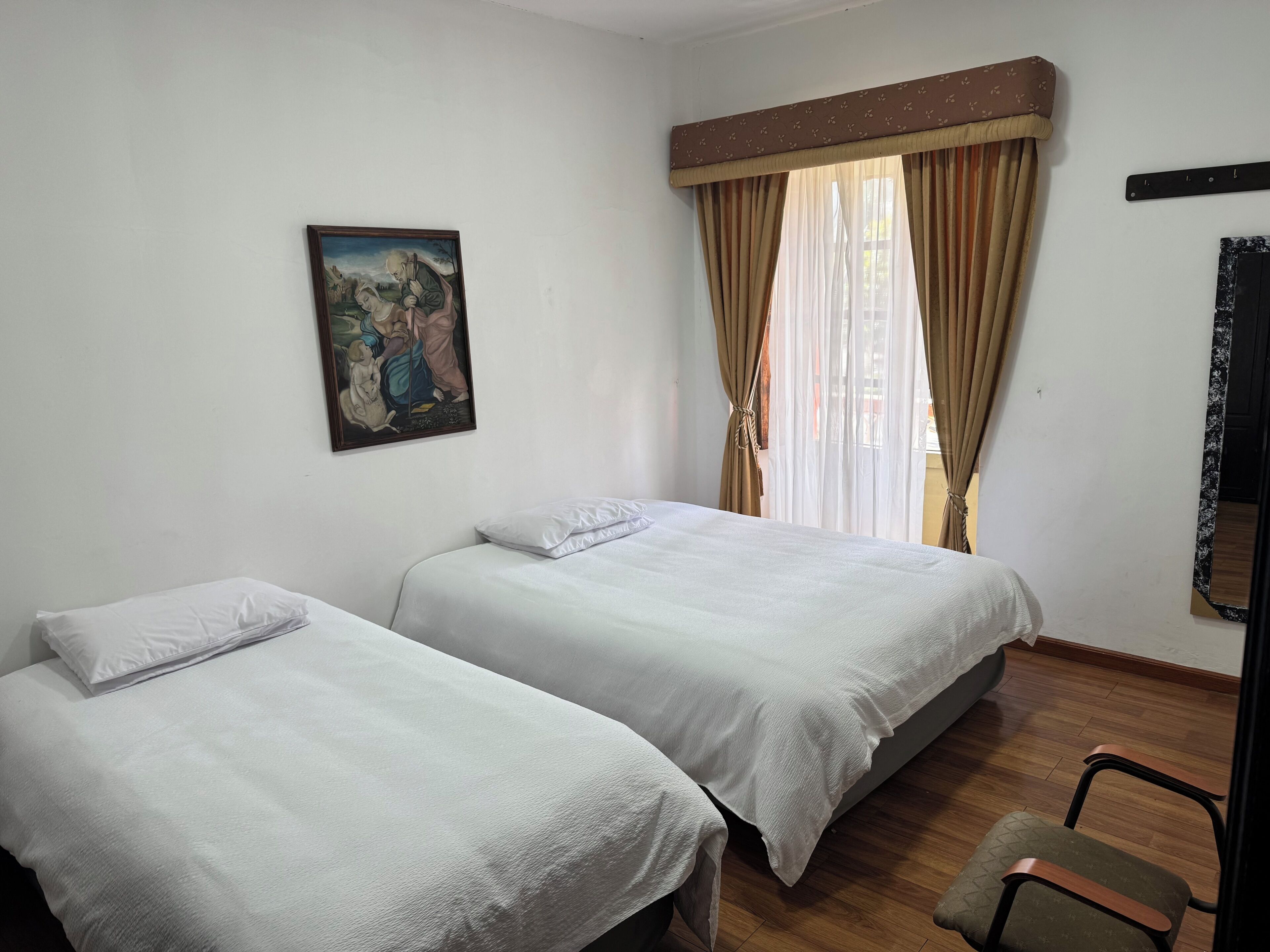 Twin Room, Balcony, City View | Free WiFi
