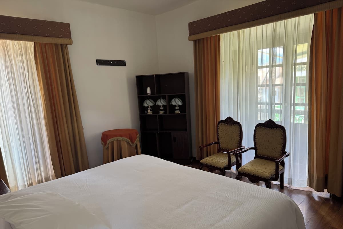 Deluxe Double Room, Balcony, Park View | Free WiFi