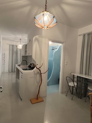 Classic-Doppelzimmer, Balkon, Meerblick | Innenbereich