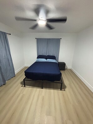 Room - Modern 2BR Near Downtown St. Pete & Beaches (St. Petersburg)