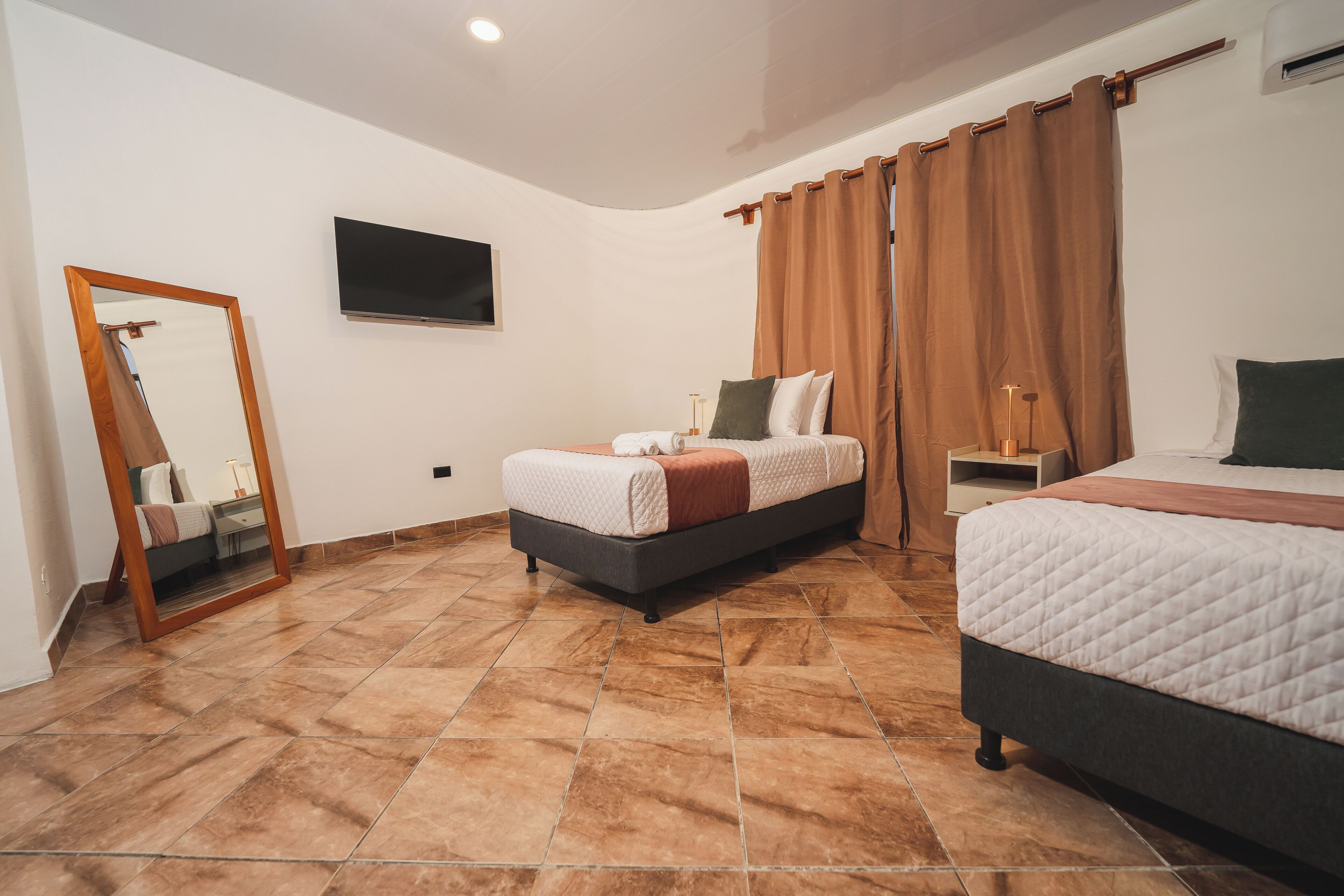 Habitación triple familiar | Wifi gratis 