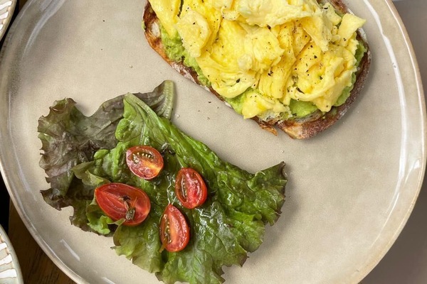 Petit déjeuner préparé sur commande servi tous les jours en supplément
