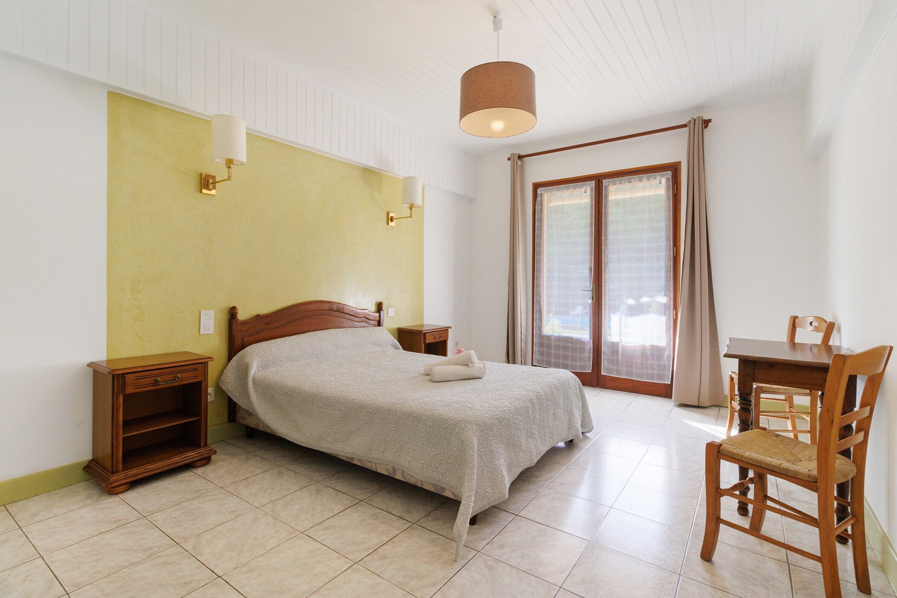 1 quarto, Wi-Fi, roupa de cama