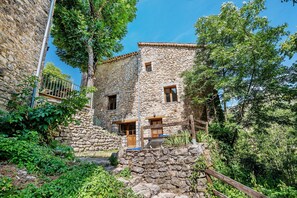 Exterior - Holiday Apartment "La Chambrette" in the Heart of Blieux (Blieux)