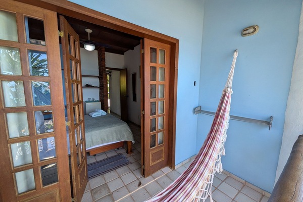 Suite, Multiple Beds, Sea View | WiFi (free), individually decorated, bed sheets