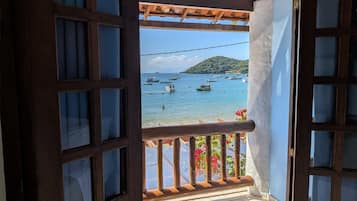 Suite, 1 Bedroom, Sea View | Property grounds