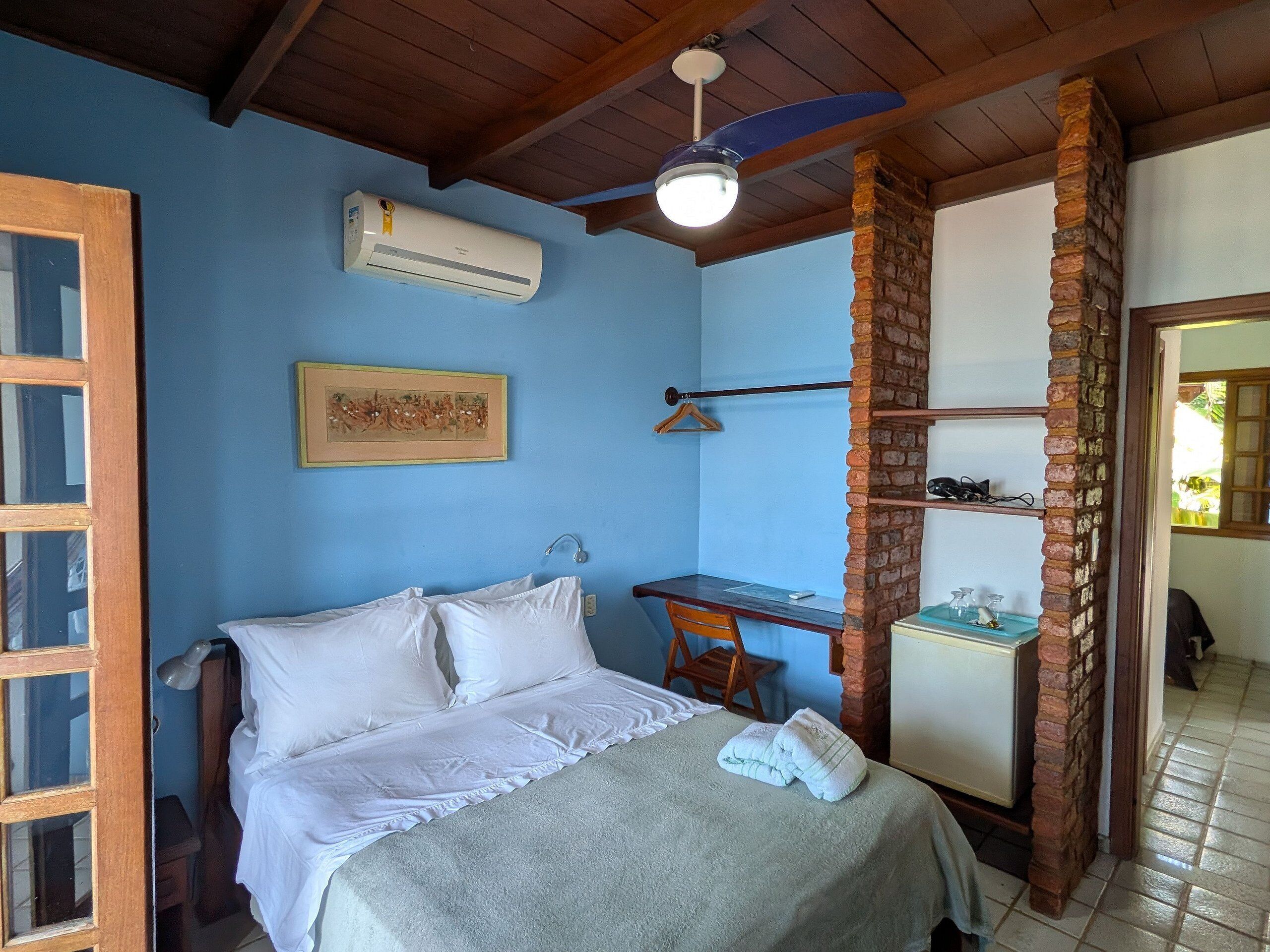 Suite, Multiple Beds, Sea View | WiFi (free), individually decorated, bed sheets