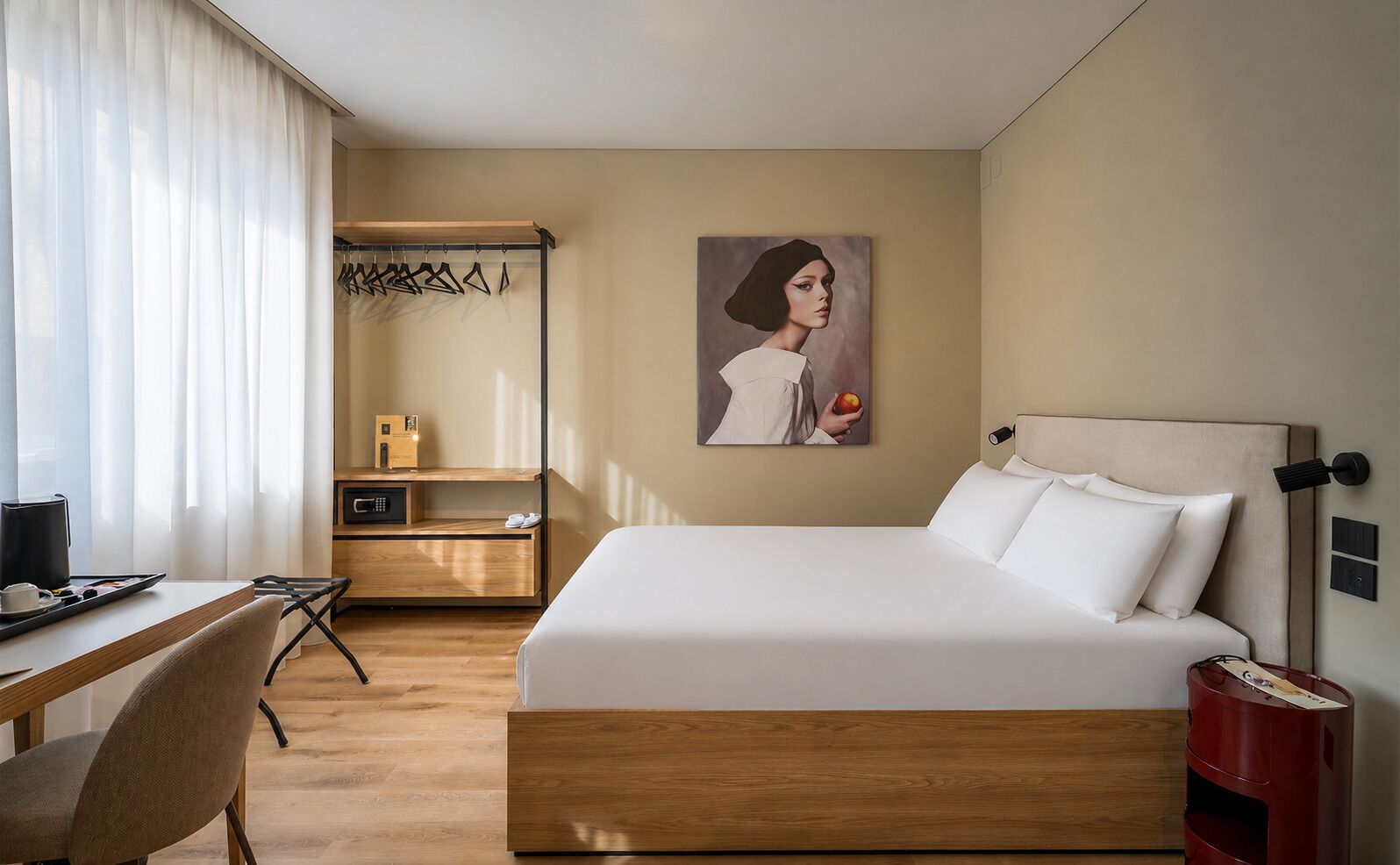 Camera, 1 letto king, non fumatori, animali ammessi | Biancheria da letto di alta qualità, copriletto in piuma, minibar