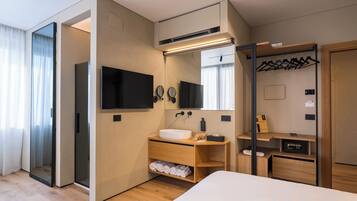 Superior-Zimmer, Stadtblick | Hochwertige Bettwaren, Daunenbettdecken, Minibar, Zimmersafe
