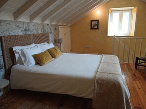 1 bedroom, iron/ironing board, Internet, bed sheets