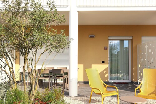 In a Residence, Air-conditioned, With Terrace