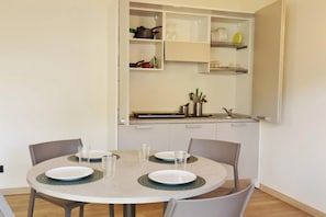House | Dining - In a Residence, Air-conditioned, With Terrace (Marone)