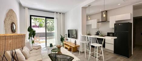 Apartment, 1 Bedroom, Terrace | Interior