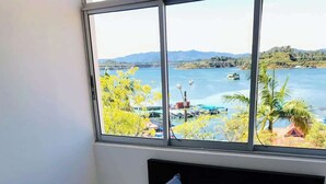 2 bedrooms, WiFi, bed sheets - Apto vista al Embalse/Balcón/Restaurantes/Bares (Guatape)
