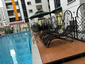 Indoor pool, a heated pool - Centrally located Chic studio with panoramic view, heated pool & gym (Kindaruma)