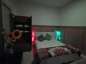 Deluxe Triple Room, Courtyard View - AL IRAM NAPOLEONE III GUEST HOUSE 22 (Rome)