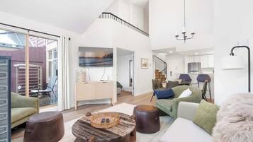 TV, fireplace, offices