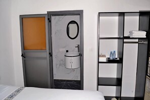 Coffres-forts dans les chambres, chambres insonorisées, Wi-Fi gratuit