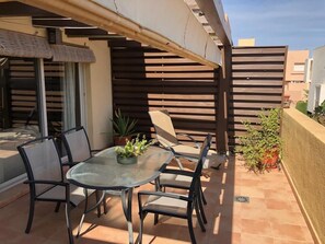 Outdoor dining - Vrbo Property (Vera)