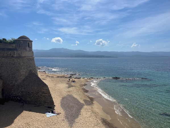 Beach - T2 near port and town center (Ajaccio)