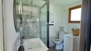 Shower, towels