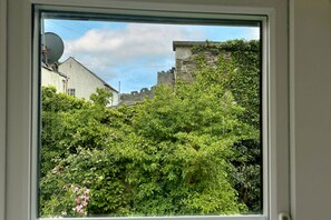 Interior - Muriau Tref - Three Bedroom Cottage, Sleeps 4 (Conwy)