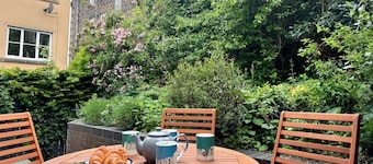 Muriau Tref - Three Bedroom Cottage, Sleeps 4