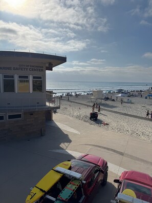 Beach - Spacious 3-bedroom building in charming Encinitas with AC (Encinitas)
