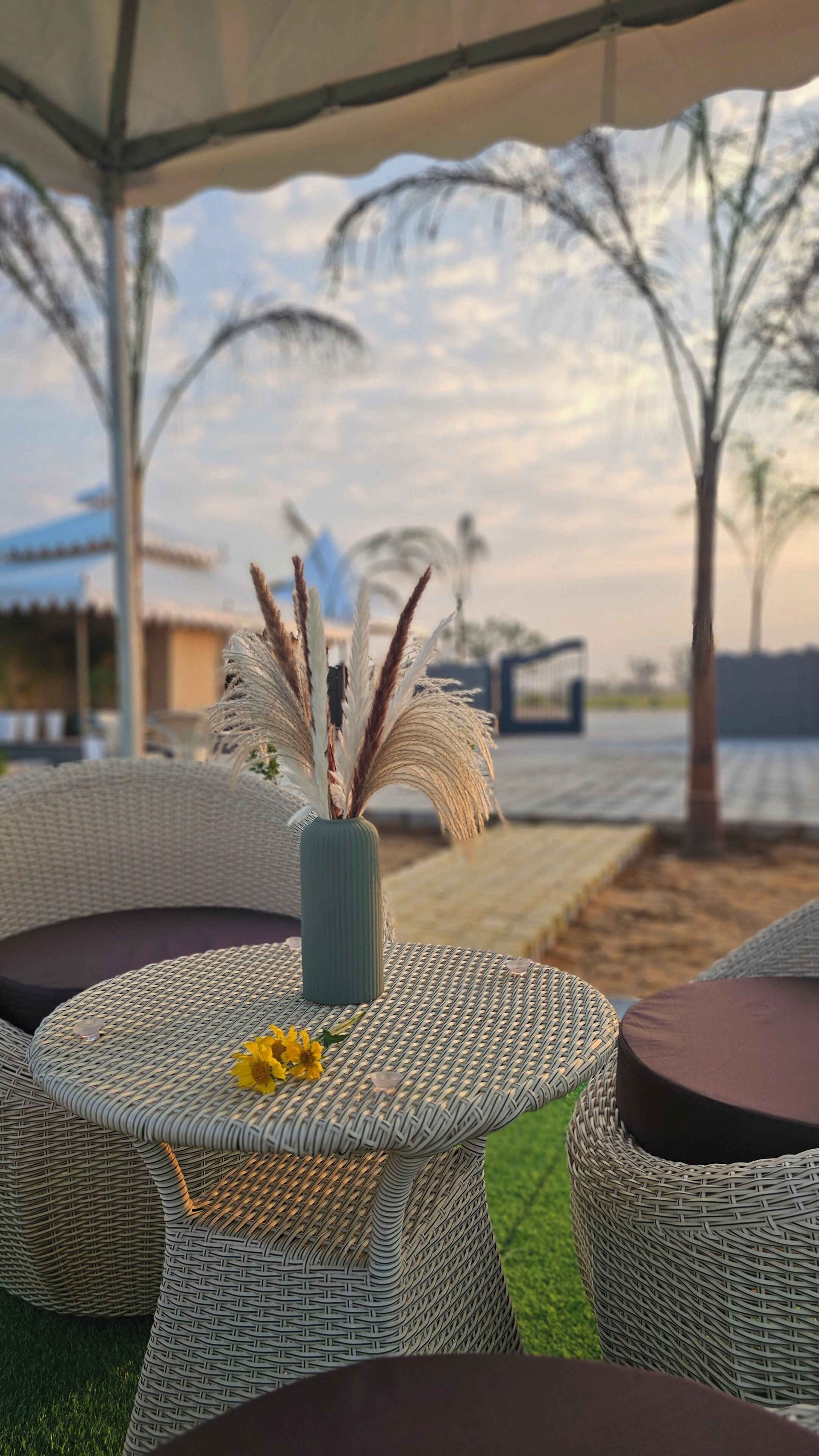 ห้องลักซ์ชัวรี่ดับเบิล, ระเบียง, วิวสวน | วิวสวน