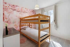 3 bedrooms, WiFi, bed sheets - Holiday Home “La Casa Andréa” with Private Pool, Wi-Fi and Air Conditioning (Villars-en-Pons)