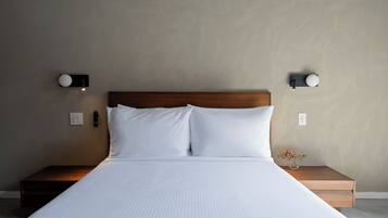 1 bedroom, desk, WiFi (free), bed sheets