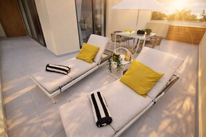 Outdoor dining - Vrbo Property (Las Terrenas)