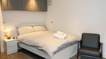 1 bedroom, individually decorated, individually furnished, free WiFi