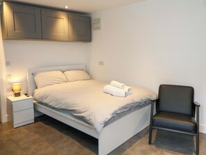 1 bilik tidur, dihias secara berasingan 