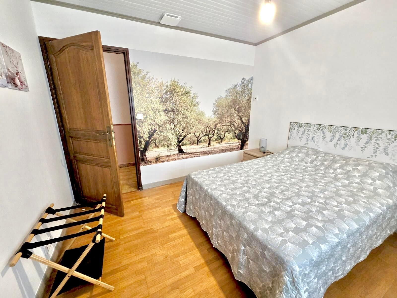 3 chambres, fer et planche à repasser, accès Internet, draps fournis