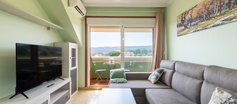 Penthouse in Palmeira met zeezicht, gedeeld zwembad, tennisbaan en wifi