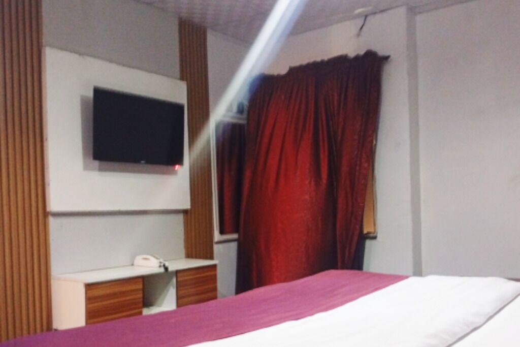 Suite, Balcony, Courtyard View | Free WiFi