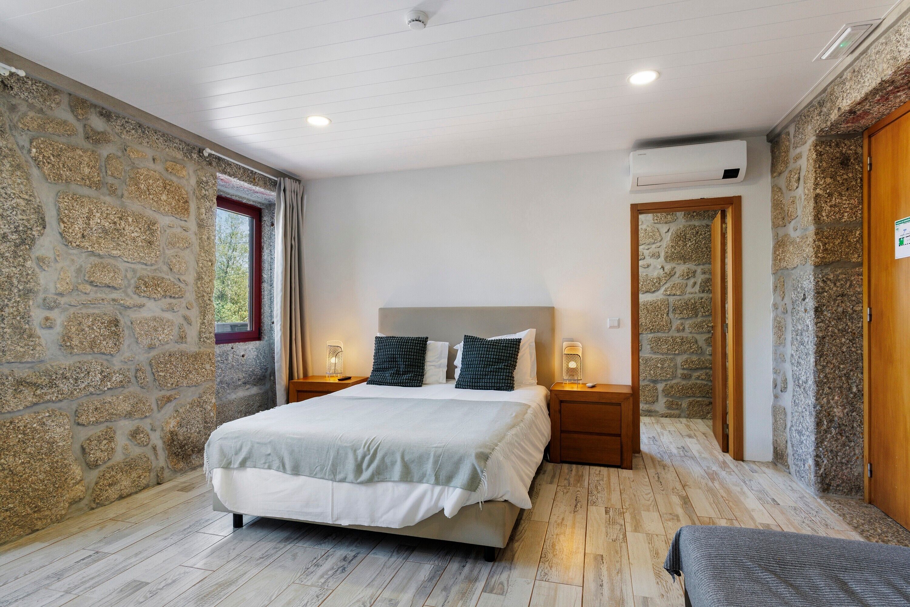Wifi y ropa de cama 