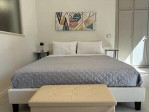 WiFi, bed sheets - Residenza Aurea Tivoli - Historical Elegance in the Heart of Tivoli (Tivoli)