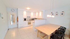 Apartment | Tempat makan