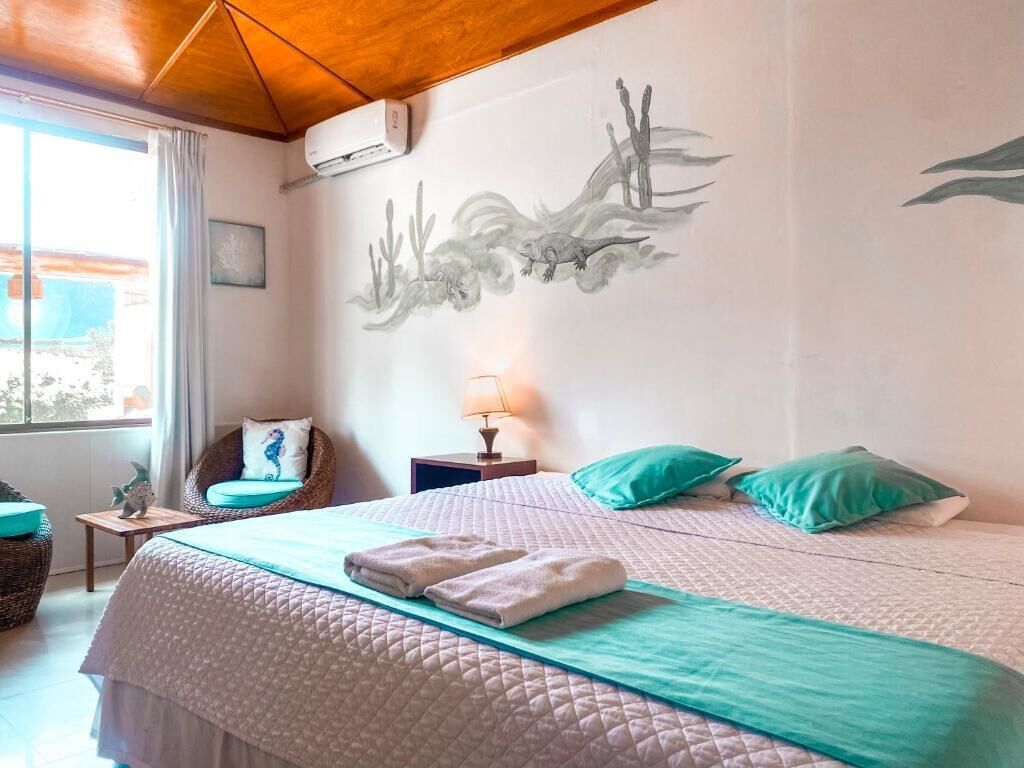 Habitación Deluxe doble, patio, vistas al patio | Escritorio y wifi gratis