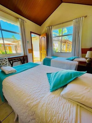 Double Room, Courtyard View | Desk, free WiFi - Coral Blanco (Puerto Villamil)