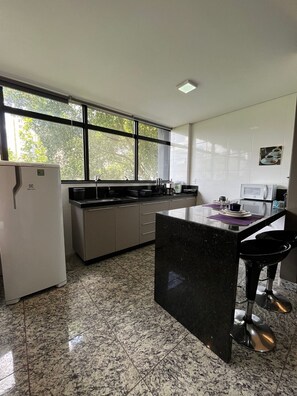 Apartment | Private kitchen - LK Lourdes 4 (Belo Horizonte)