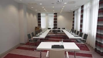 House | Meeting facility
